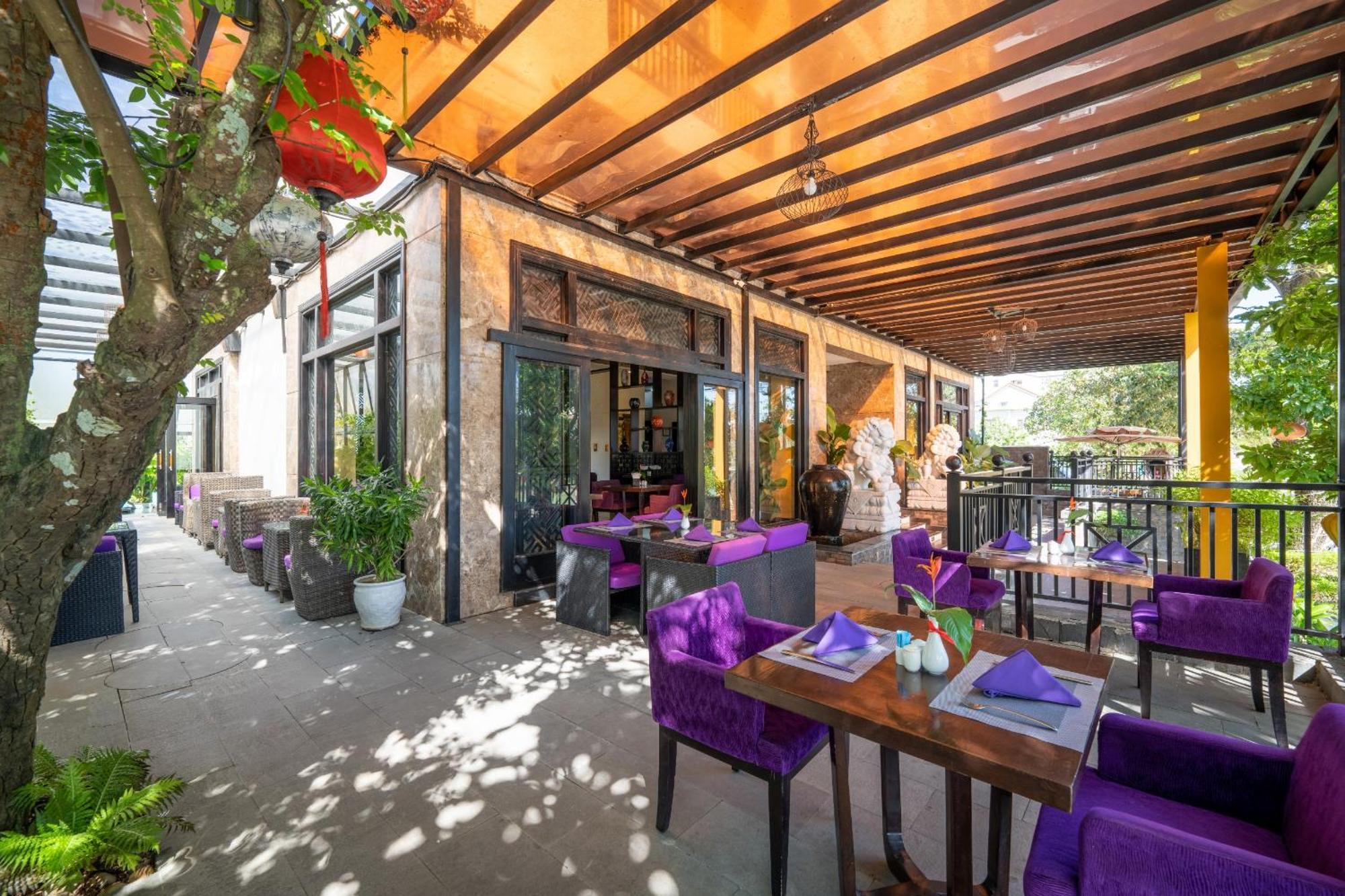 Royal Riverside Hoi An Hotel & Spa Exterior foto