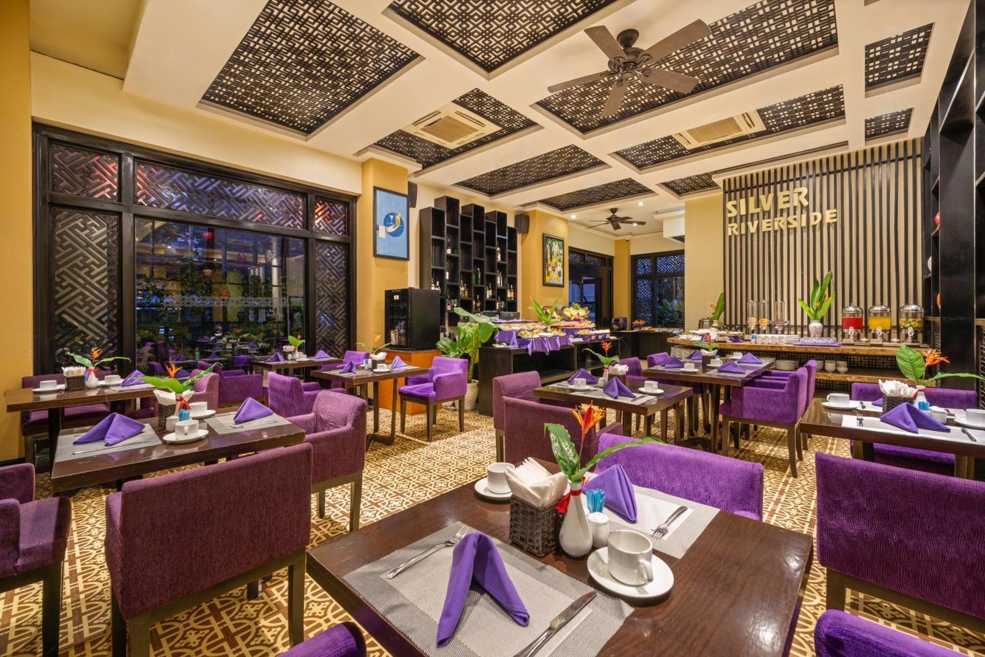 Royal Riverside Hoi An Hotel & Spa Exterior foto