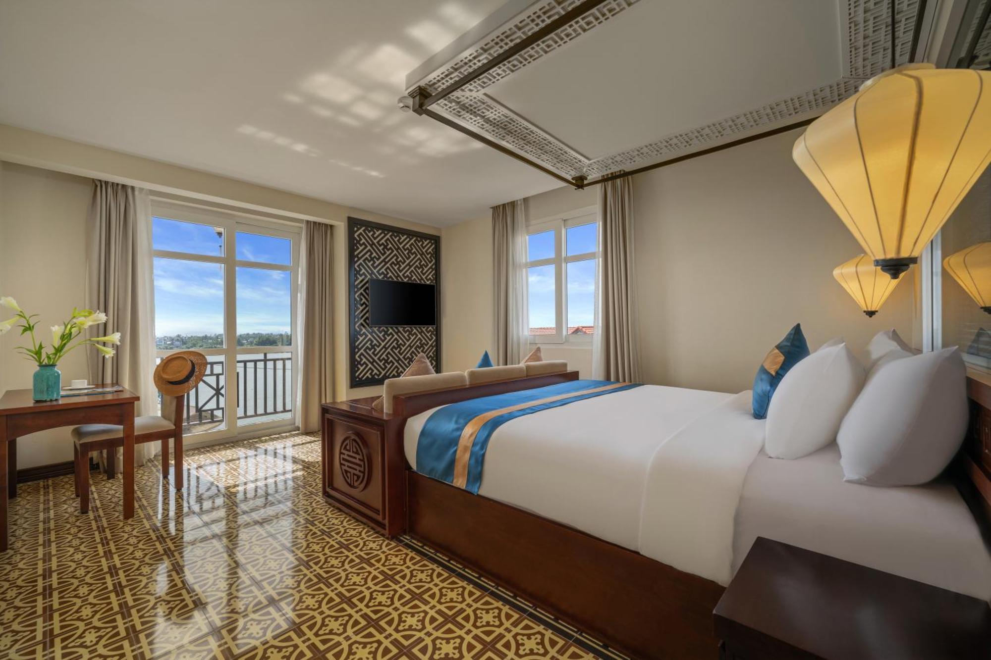 Royal Riverside Hoi An Hotel & Spa Exterior foto