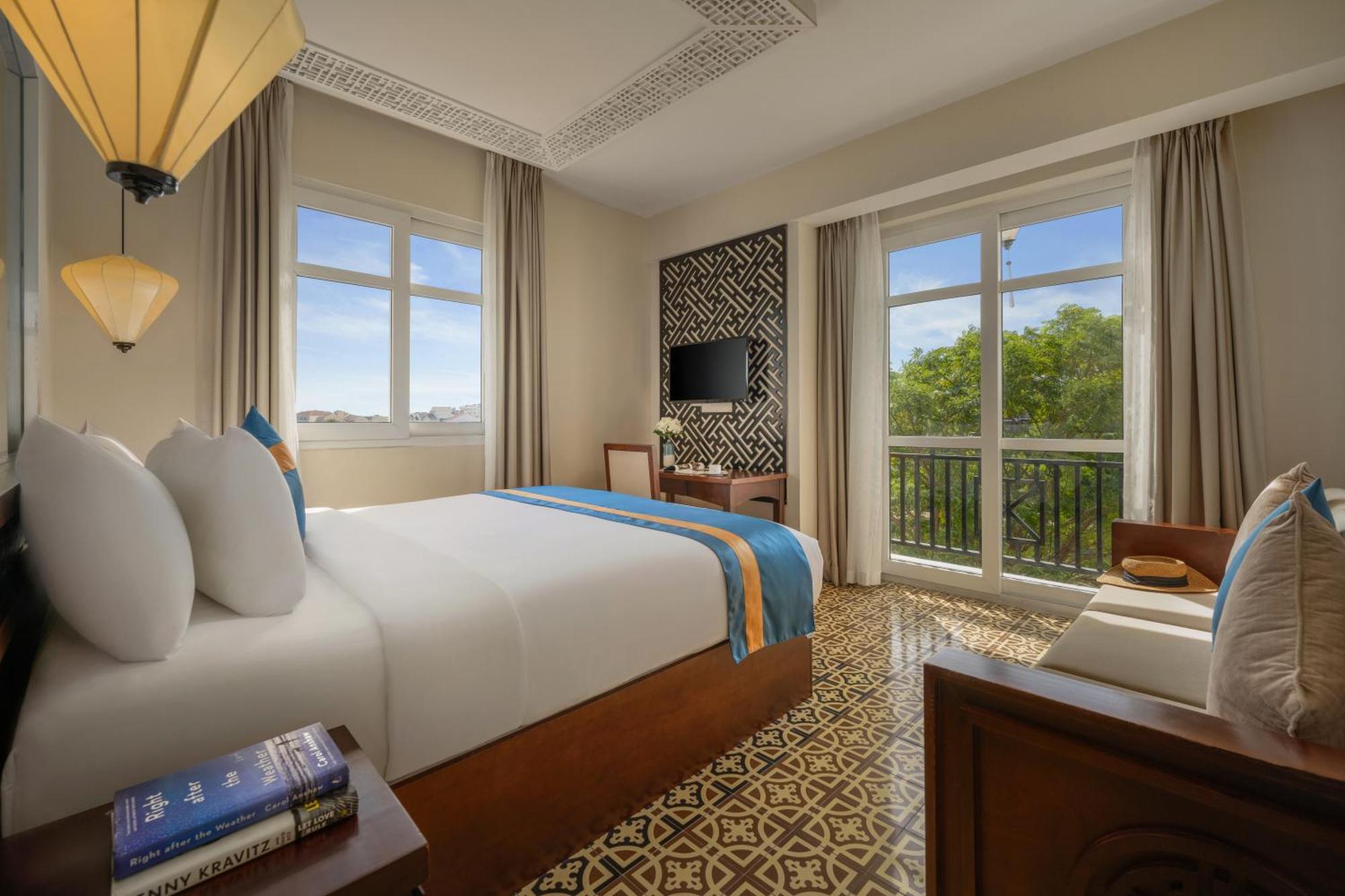 Royal Riverside Hoi An Hotel & Spa Exterior foto